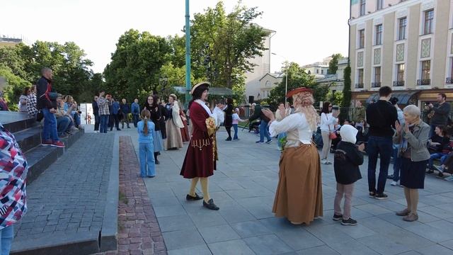 Бульварное кольцо, Москва. "Времена и эпохи". смотреть онлайн