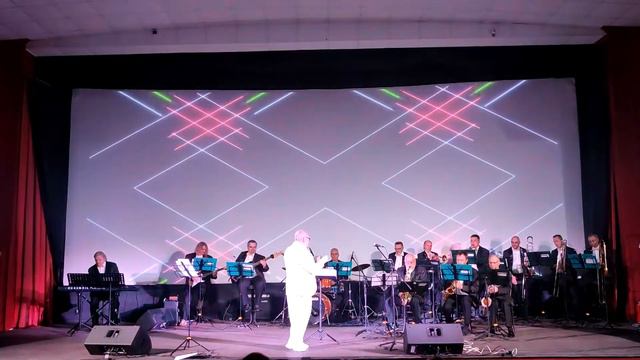 I Feel Good ,  Festival  Band.