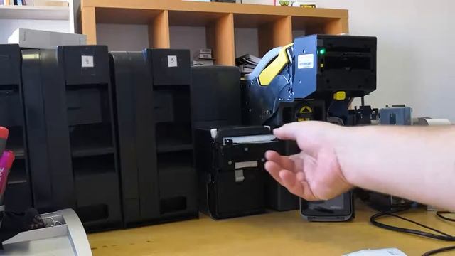 BR2300 ICT Recycler смотреть онлайн