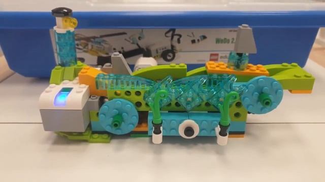 кораблик Lego Wedo 2.0