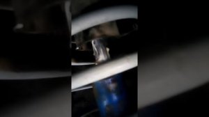 Скрипит стойка амартизатора ваз 2108