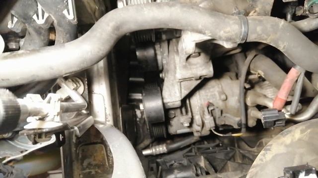 Снятие генератора Рено Сценик 3 R9M