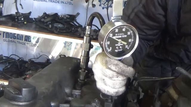Проверка компрессии в двигателе D4CB 5889425 Starex D4CB 145 смотреть онлайн