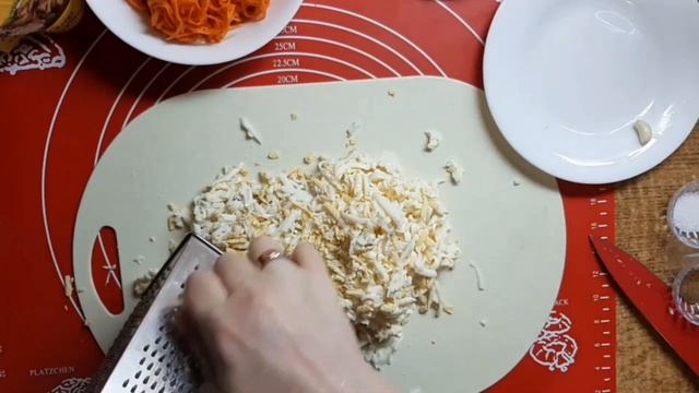 Обалденный салат с крабовыми палочками и с морковкой по-корейски/Этот САЛАТ сметут первым со стола смотреть онлайн