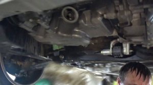 Хонда Везел. HR V. RU1. Первая замена масла и фильтра в ДВС. Осмотр состояния автомобиля