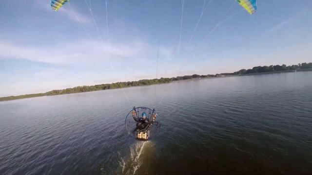 Crazy Paramotor Foot Drag Skimming Over Gator Infested Water in Florida! смотреть онлайн