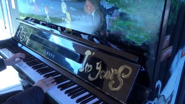 Street Piano @Shinji Kouminkan (JR San-in Line Shinji Stn.) смотреть онлайн