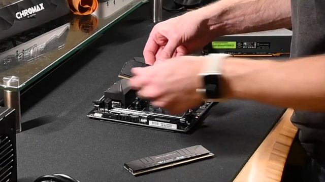 How to build Mini ITX with Ryzen 5600X: Gigabyte B550i Aorus Pro AX unboxing and Crucial DDR4 3600 смотреть онлайн