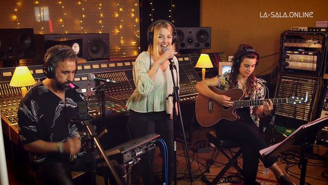 White Shadow "Me gustas tu" (Manu Chao) | la-sala.online смотреть онлайн