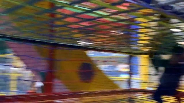 ВЛОГ ! Влад выиграл в детской комнате 100 билетов в автомате! Kids! смотреть онлайн