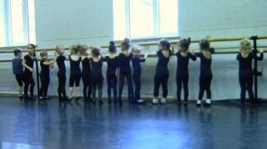 Открытое занятие младшей группы коллектива "Планет Снов"