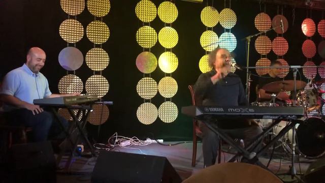 Играют Юрий Рашкин и Сергей Манукян смотреть онлайн