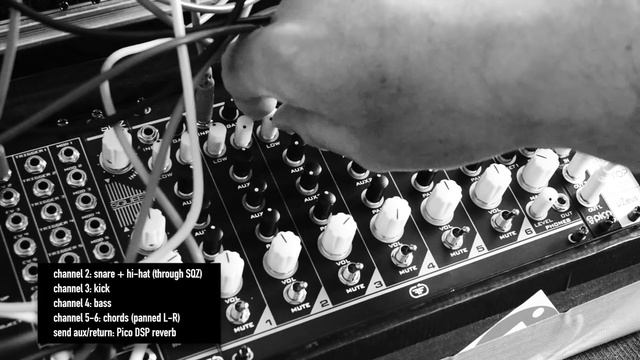 Feedback Modules / MIX BX and SQUEEZE / first patch / raw audio смотреть онлайн