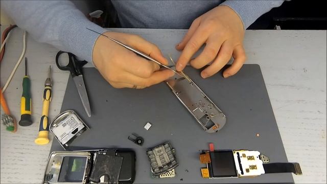 Nokia 8800 - Замена шлейфа (no image). смотреть онлайн