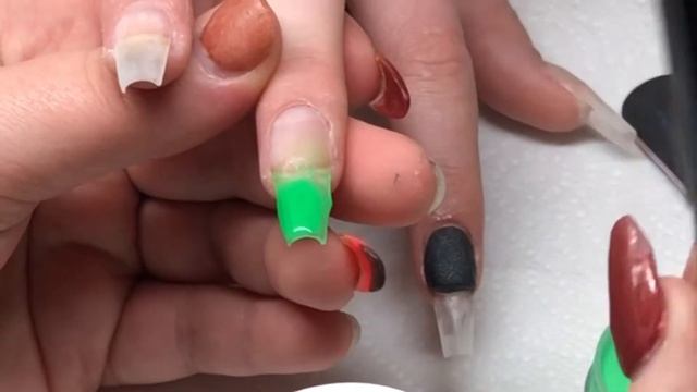 Harry Potter acrylic nail tutorial | sculpted green and grey acrylic nails | slytherin nails смотреть онлайн