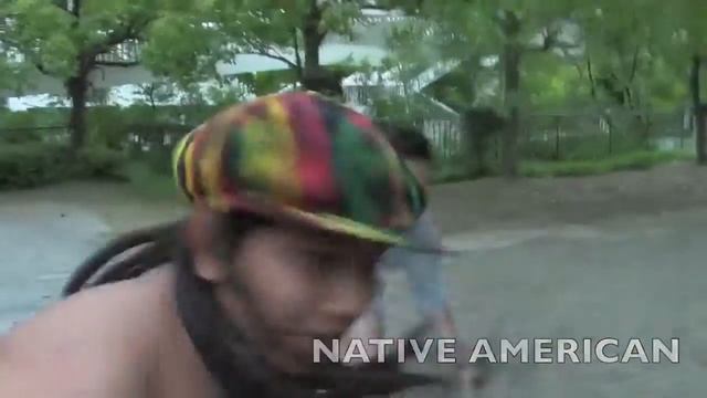 Как отвечают на мобильник в 30 культурах мира смотреть онлайн