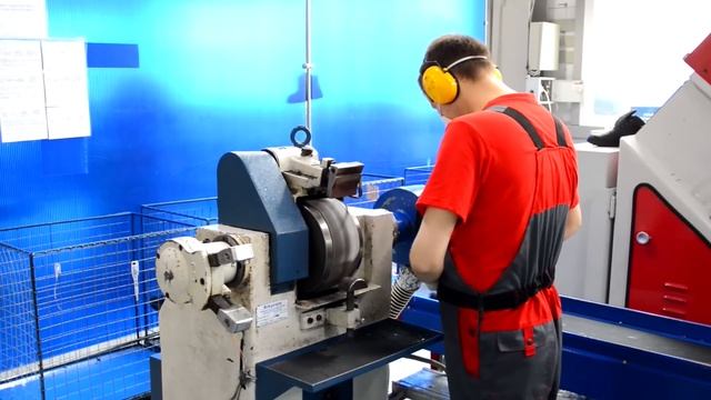 Спецобувь | Как это сделано | Safety shoes смотреть онлайн