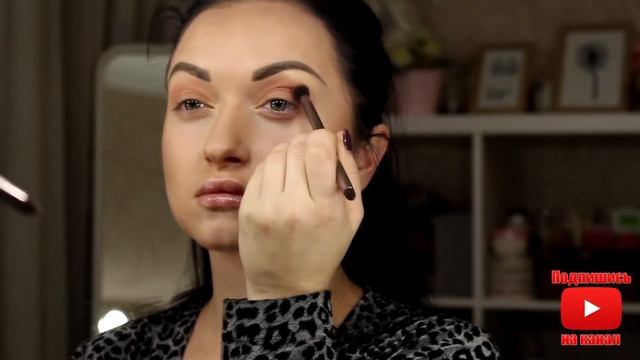 Красивый макияж с палеткой NYX ULTIMATE MULTI FINISH 08