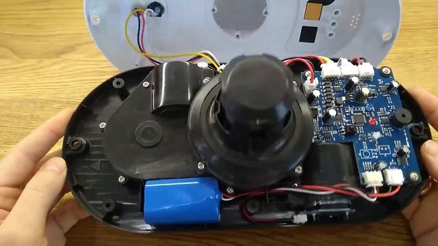 ОНЛАЙН ТРЕЙД.РУ Робот для мойки окон dBot W100 2262387 смотреть онлайн
