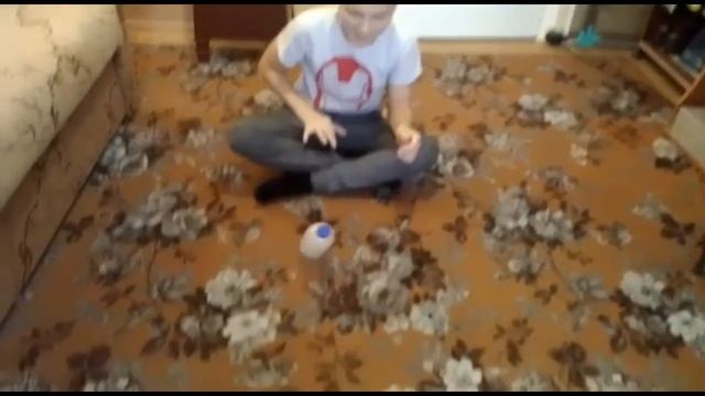 Ботл флип челлендж.BOTTLE FLIP CHALLENGE смотреть онлайн