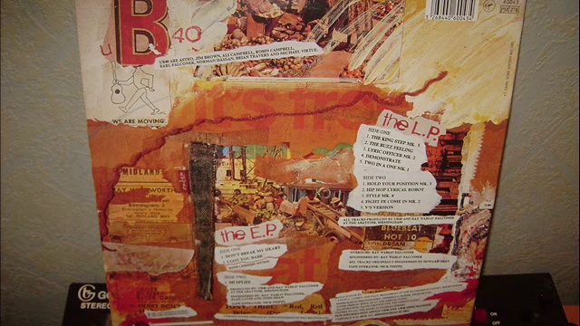 UB 40 - DEMONSTRATE смотреть онлайн