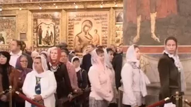 Богослужение в Успенском соборе Кремля смотреть онлайн