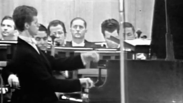 (Cliburn)Beethoven Piano Concerto No.5 Mvt II смотреть онлайн