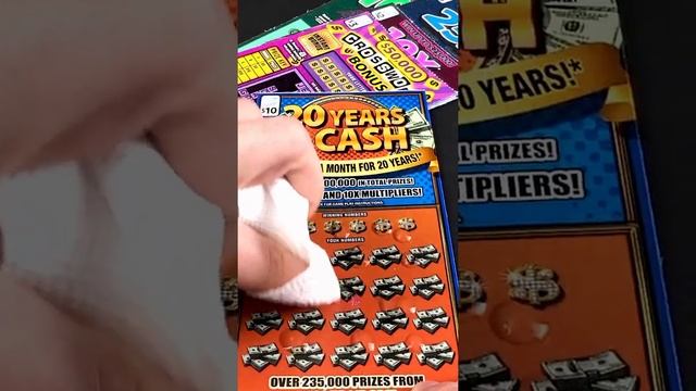 Scratch Off Tickets Hack #shorts смотреть онлайн