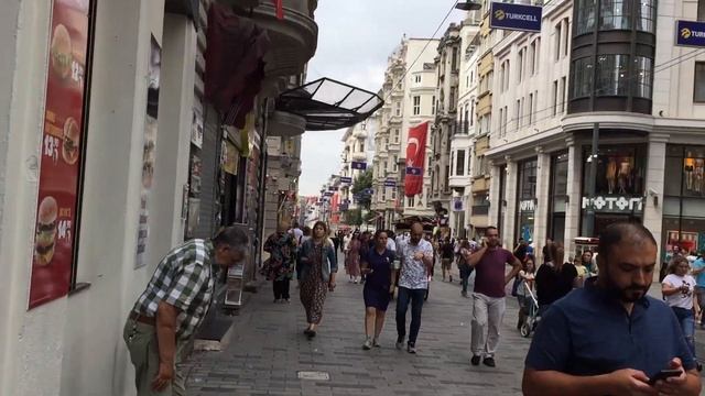 СТАМБУЛ / Istiklal STREET / Прогулка по чарующей улице Истикляль: магазины и атмосфера смотреть онлайн