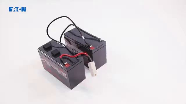 Eaton 9130 700 - Replacing the batteries смотреть онлайн
