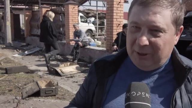 Житель Донбасса рассказывает как его и жену уже второй раз спасает Россия смотреть онлайн