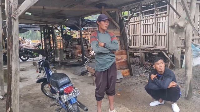 Rainy Atmosphere and Activities of Rural Residents of East Java, Indonesia смотреть онлайн