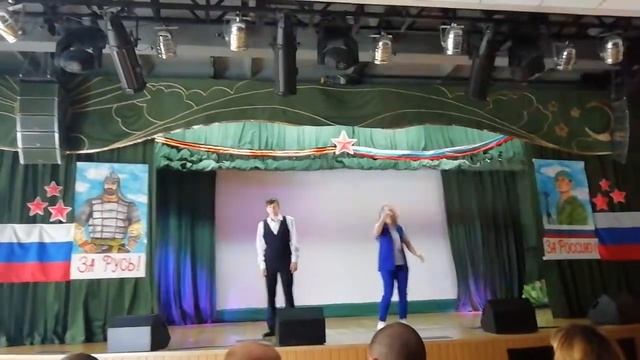 Жестовое пение "23 февраля" смотреть онлайн