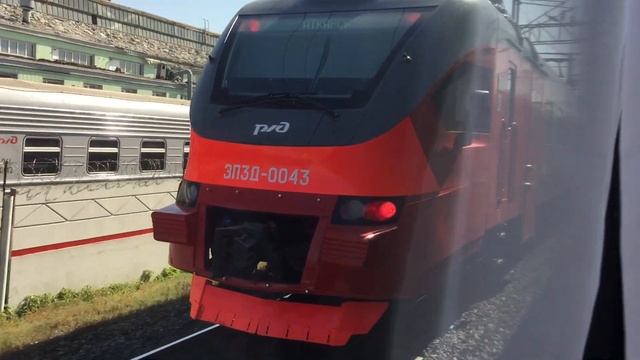 Электропоезд ЭП3Д-0043 смотреть онлайн