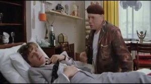 Я должен принять ванну,выпить кофе....