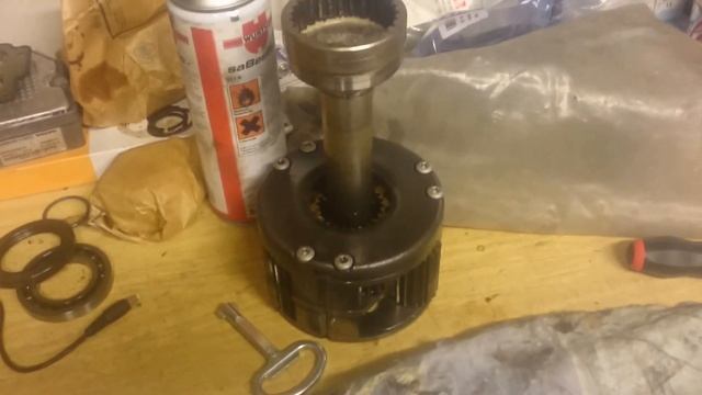 Mercedes 4matic transfer case, starting the disassembly смотреть онлайн