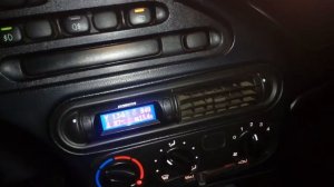 Шевроле нива. Генератор 80 А. Сколько вольт должен  выдавать в идеале.