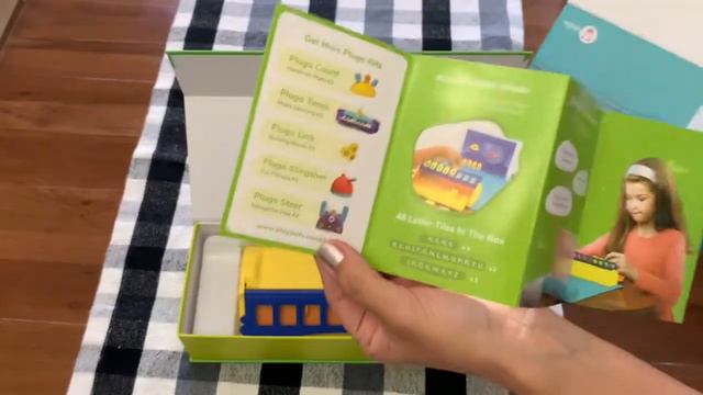 Unboxing of Plugo Letters смотреть онлайн