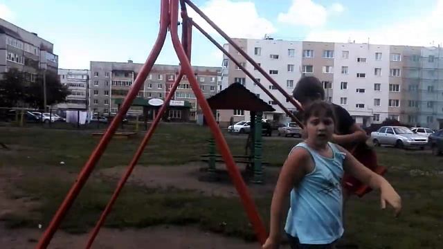 Высокий прыжок с качели смотреть онлайн