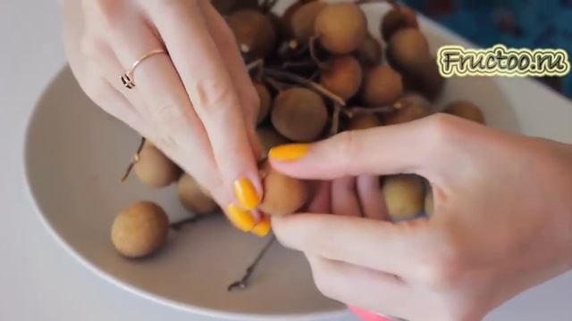 Где Купить спелый Лонган в Москве из Таиланда смотреть онлайн