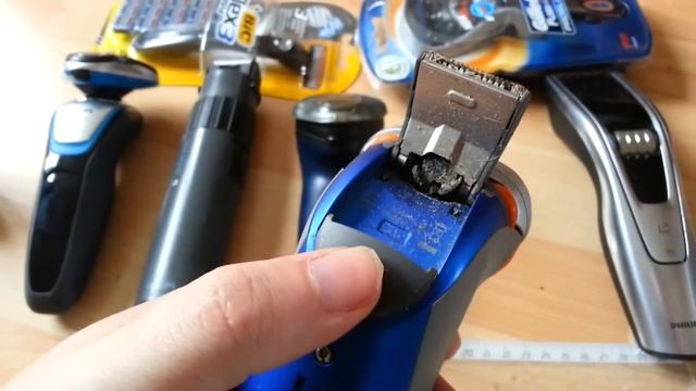 Philips SmartTouch-XL Waterproof Electric Razor