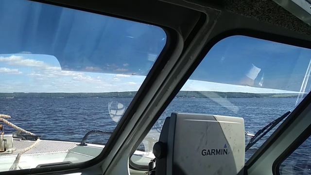 Прогулка по Волге с друзьями смотреть онлайн