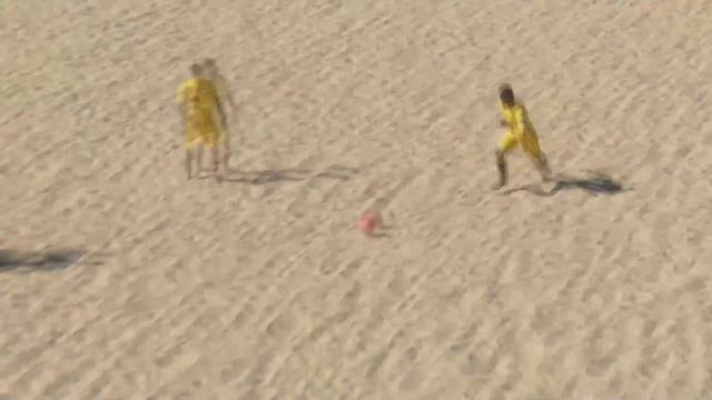 Ever heard of a one-goal thriller? This game was all about the keepers! смотреть онлайн