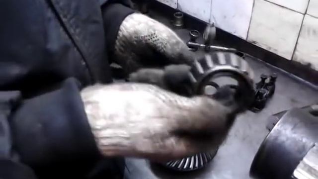 Регулировка редуктора заднего моста. Учебное пособие.Часть1 смотреть онлайн