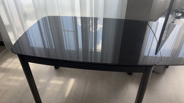 Стол из темного стекла смотреть онлайн