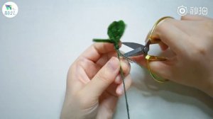 Цветущий клевер из синельной проволоки