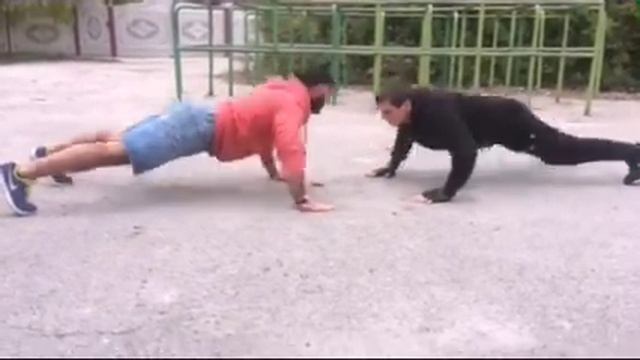 Отжимания с хлопками смотреть онлайн