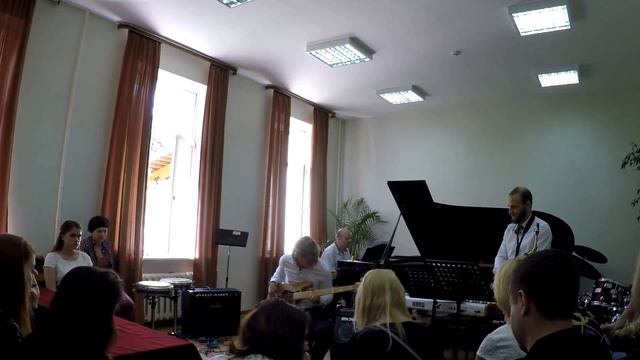 Гос Экзамен Tom Kennedy - Alone Together смотреть онлайн