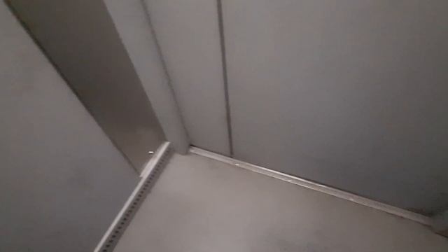 Привод малой створки! Лифт МЛМ-Невский лифт 2019 года в красивой 15-ти этажке. смотреть онлайн