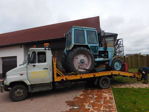 Эвакуатор ЗИЛ БЫЧОК ТАЩИТ МТЗ 80 и полный кузов еще ПРИЧЕНДАЛ! смотреть онлайн